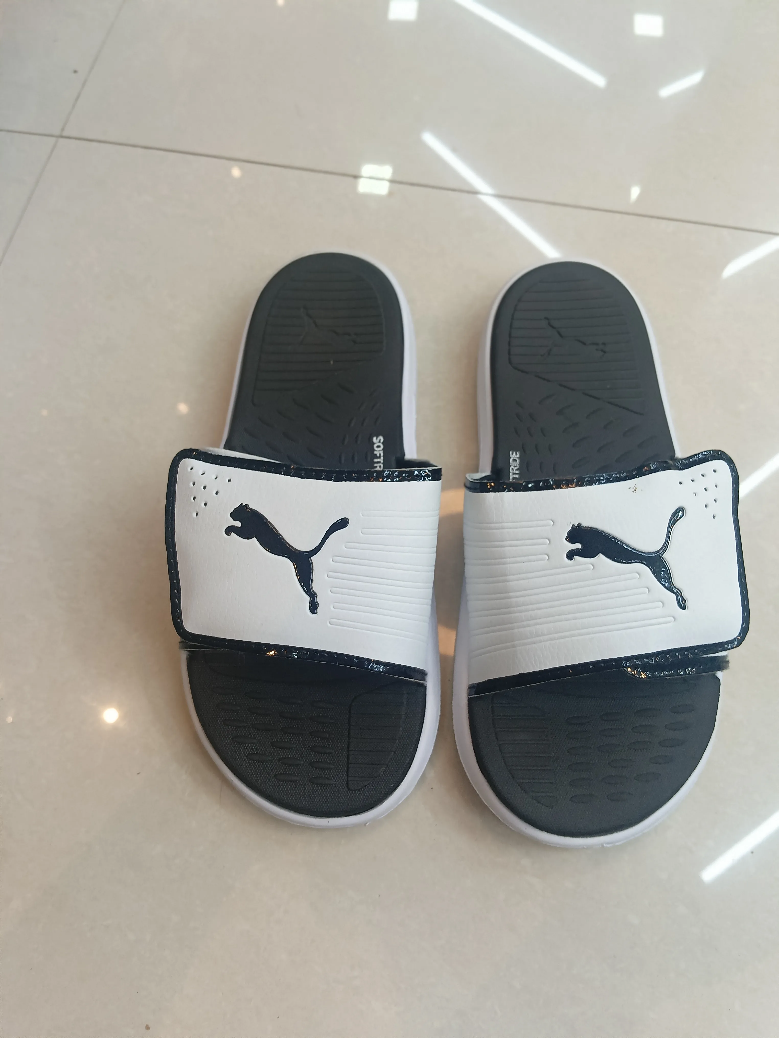 Luxe Strada tan leather slider