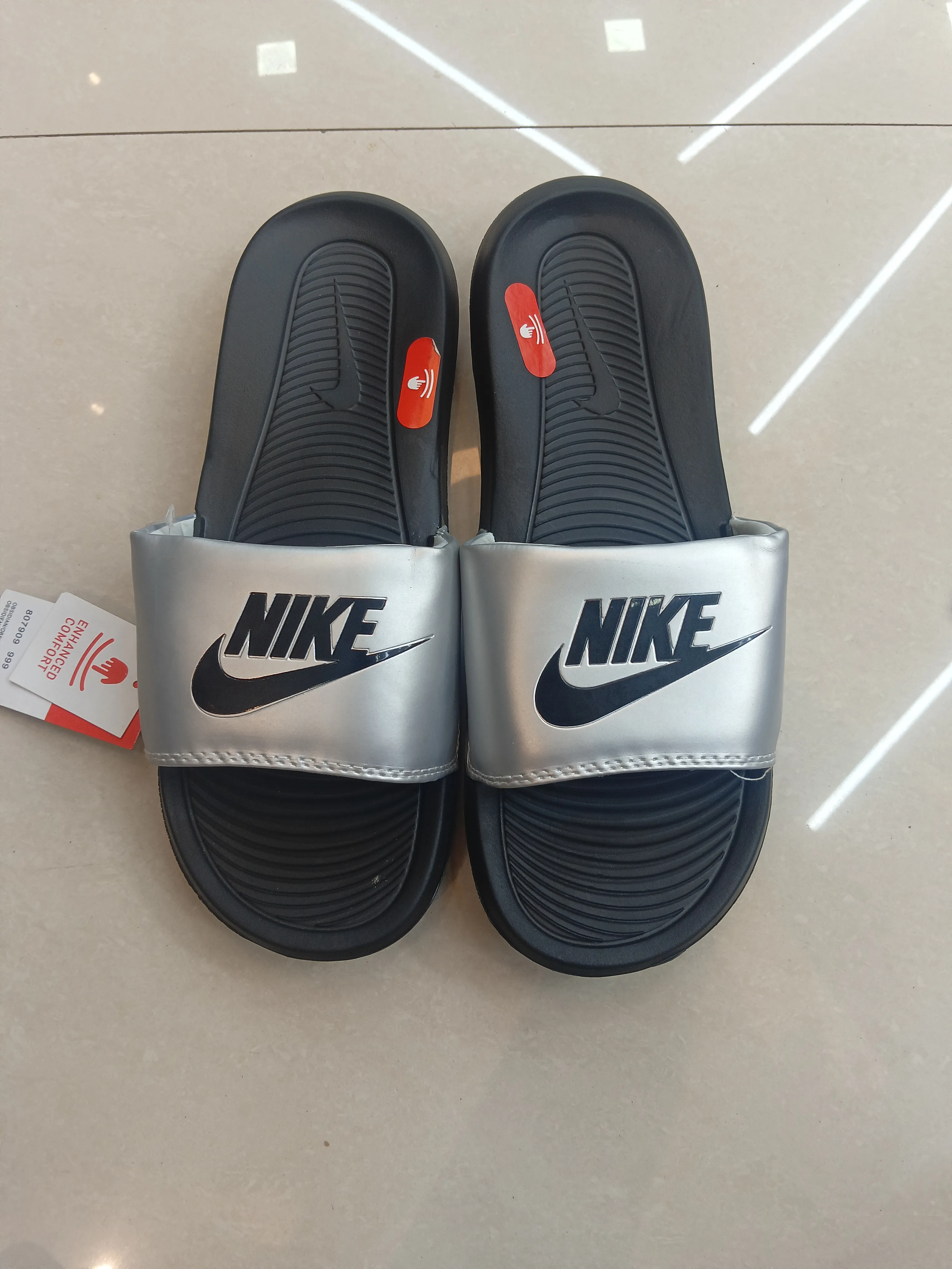Street Luxe open-toe slider